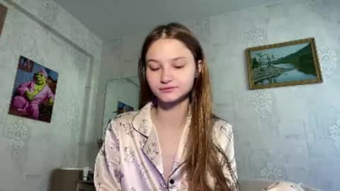 crystalstipp online show from June 5, 2026, 7:14 am
