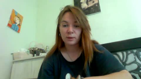crystalvelvet online show from May 18, 2026, 6:52 am