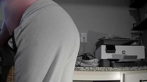 Snapshot of cuban2_slut chatting on October 3, 2025, 1:41 pm Cubantoo online show from October 3, 2025, 1:41 pm