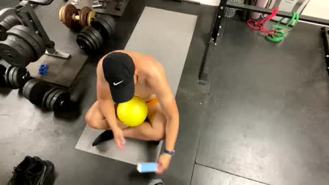 cubinheat online show from November 16, 2025, 7:52 pm