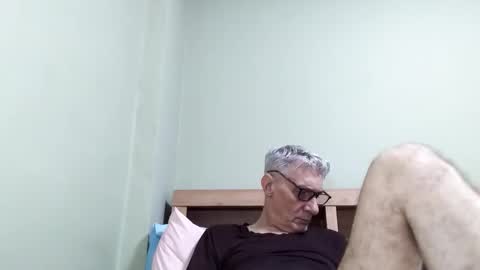 BIG UNCUT HARD COCK online show from December 16, 2025, 2:49 am