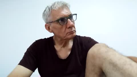 Snapshot of cucaio18 chatting on July 23, 2026, 12:24 am BIG UNCUT HARD COCK online show from July 23, 2026, 12:24 am