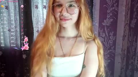 Snapshot of cucumber_kringe chatting on October 20, 2025, 7:20 am Sia online show from October 20, 2025, 7:20 am