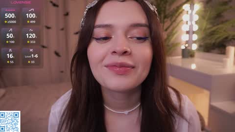 Snapshot of cuddlebyyou chatting on November 4, 2025, 3:33 pm Ellie online show from November 4, 2025, 3:33 pm