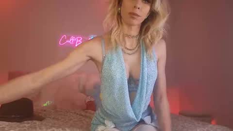 Snapshot of cult_barbie93 chatting on September 14, 2025, 4:11 am Cult Barbie online show from September 14, 2025, 4:11 am