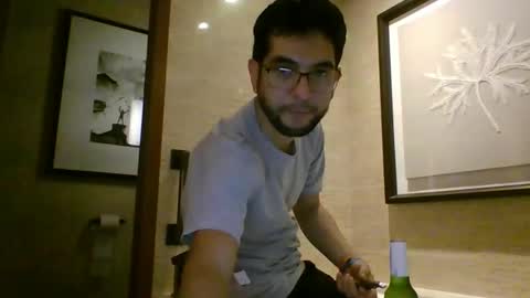 culturalclash1985 online show from November 13, 2025, 8:02 am