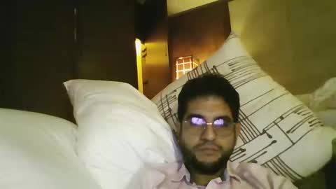 culturalclash1985 online show from November 15, 2025, 9:06 am