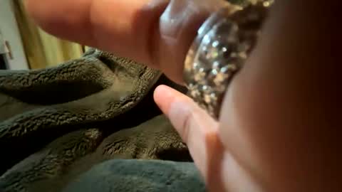 im KIM new girl to spoil online show from November 9, 2025, 7:12 pm