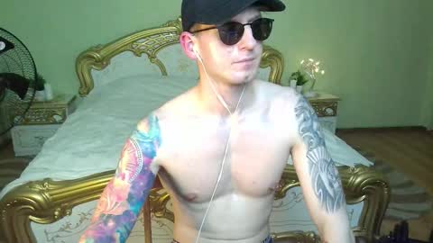 Snapshot of cum_arsen chatting on September 23, 2025, 7:28 pm Cum Sick online show from September 23, 2025, 7:28 pm