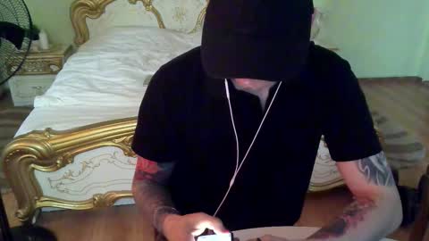 Snapshot of cum_arsen chatting on September 25, 2025, 10:41 am Cum Sick online show from September 25, 2025, 10:41 am