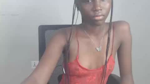 sophie online show from September 9, 2025, 7:52 am