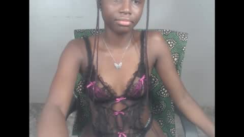 sophie online show from October 9, 2025, 7:28 am