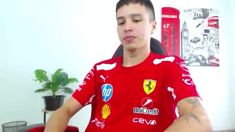 cumandres online show from November 29, 2025, 2:31 pm