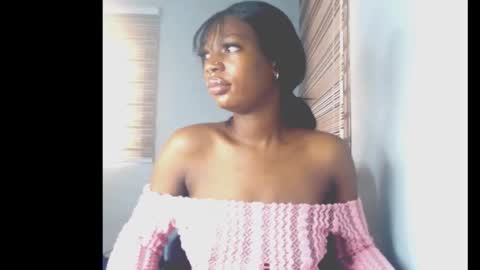 cumebony_petit online show from February 6, 2026, 7:12 am