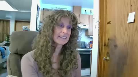 Snapshot of cumfornikki chatting on January 25, 2025, 4:46 pm Nikki online show from January 25, 2025, 4:46 pm