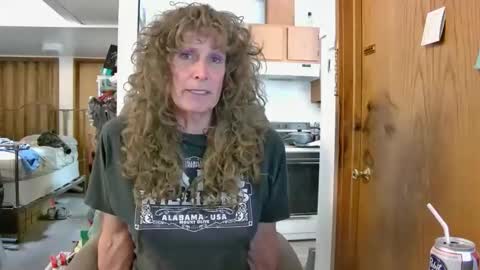 Snapshot of cumfornikki chatting on March 8, 2026, 10:02 pm Nikki online show from March 8, 2026, 10:02 pm