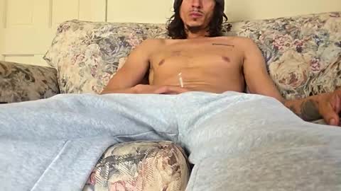 Snapshot of cumplay2323 chatting on November 3, 2025, 6:53 pm cumplay2323 online show from November 3, 2025, 6:53 pm