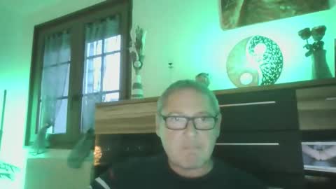 cuni6969 online show from October 22, 2025, 4:18 pm