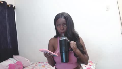 dominic and julieta... independent models online show from February 19, 2026, 12:12 pm