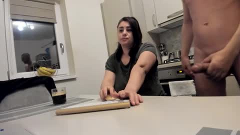 maria  alex online show from April 8, 2026, 1:05 am