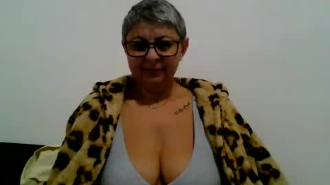 Snapshot of cuplu4346529860 chatting on February 27, 2025, 5:58 pm couple online show from February 27, 2025, 5:58 pm