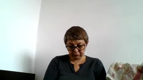 Snapshot of cuplu4346529860 chatting on November 4, 2025, 10:14 am couple online show from November 4, 2025, 10:14 am