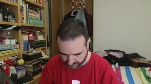 curiosillo1983 online show from April 7, 2026, 9:10 am