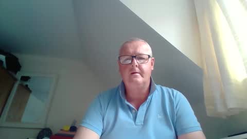 curiousax77 online show from April 10, 2026, 12:21 pm