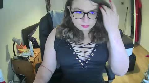 Shirley online show from September 14, 2025, 2:27 pm