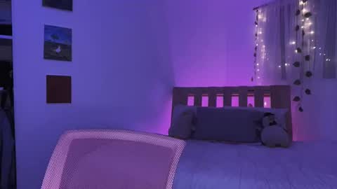 Emma online show from March 11, 2025, 2:10 am