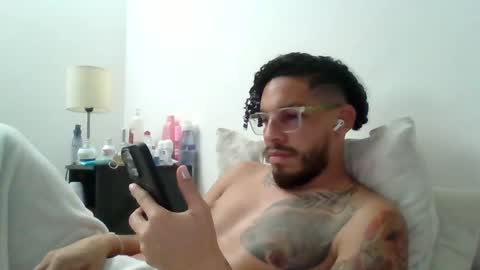 Snapshot of curly_louis chatting on October 9, 2025, 2:31 am curly_louis online show from October 9, 2025, 2:31 am