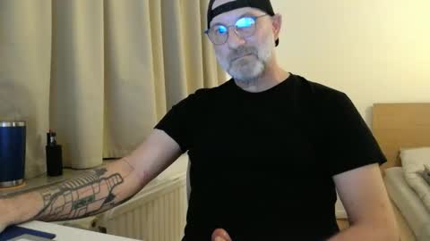 Curman85 online show from April 14, 2026, 11:00 pm