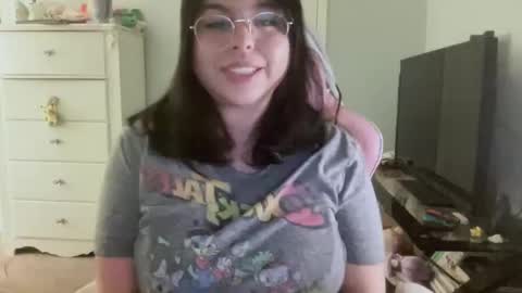 Emmie online show from January 13, 2026, 2:06 am