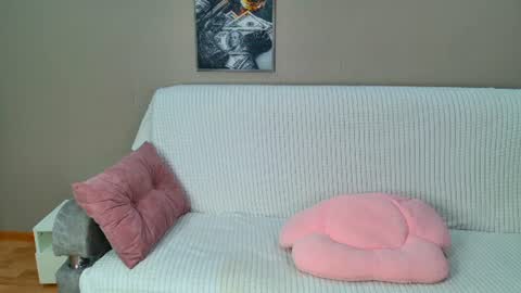 Snapshot of curvy_dynamite chatting on June 19, 2026, 1:21 am Sammy online show from June 19, 2026, 1:21 am