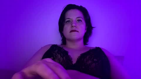 Snapshot of curvyflora chatting on February 25, 2025, 2:47 am CurvyFlora online show from February 25, 2025, 2:47 am