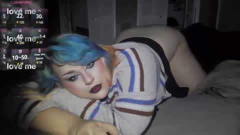 Snapshot of curvygothfemboy chatting on January 13, 2025, 6:49 am Curvygothfemboy online show from January 13, 2025, 6:49 am