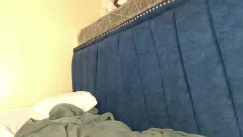 curvyjoan online show from February 18, 2026, 9:38 am