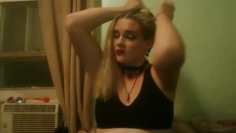 curvymom2025 online show from October 8, 2025, 1:03 am