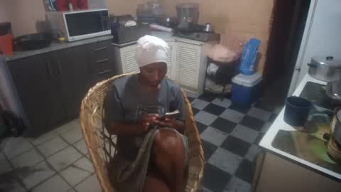 curvypear76x online show from September 17, 2025, 11:23 am