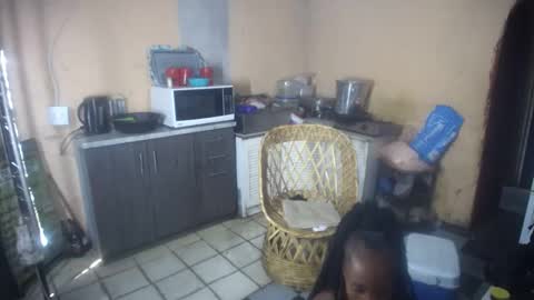 curvypear76x online show from September 20, 2025, 9:43 am