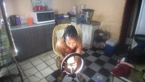 curvypear76x online show from September 30, 2025, 10:31 am