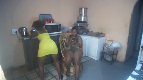 curvypear76x online show from February 21, 2026, 8:59 am