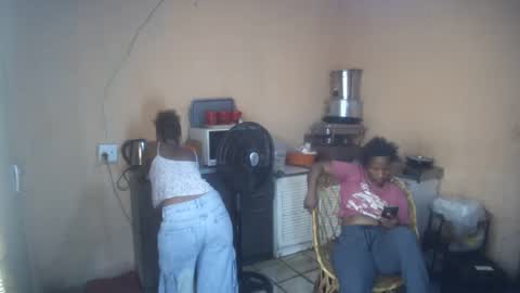 curvypear76x online show from February 28, 2026, 10:16 am