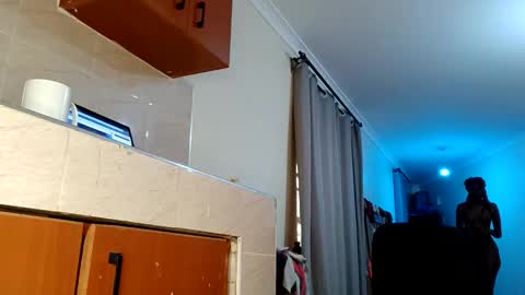 Snapshot of curvyzozo chatting on February 25, 2026, 1:43 pm Zozo online show from February 25, 2026, 1:43 pm