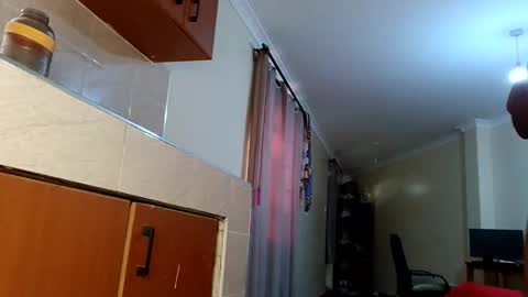 Zozo online show from May 5, 2026, 2:36 pm