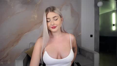 Kira  online show from December 4, 2024, 8:34 am