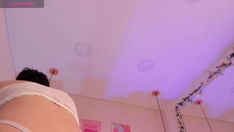 Amber  online show from November 14, 2025, 9:24 pm