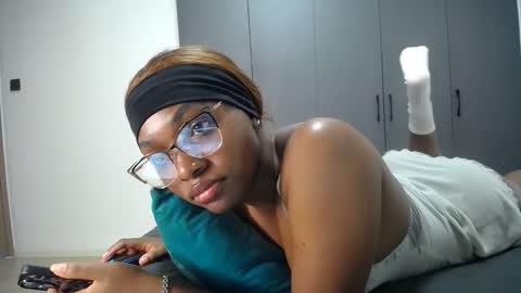 Snapshot of cute_ass18 chatting on April 26, 2026, 7:39 am Liya online show from April 26, 2026, 7:39 am
