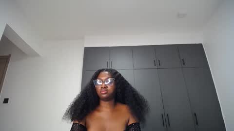 Snapshot of cute_ass18 chatting on May 18, 2026, 7:41 pm Liya online show from May 18, 2026, 7:41 pm