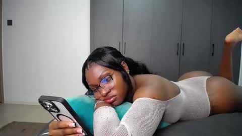 Snapshot of cute_ass18 chatting on May 23, 2026, 8:02 pm Liya online show from May 23, 2026, 8:02 pm